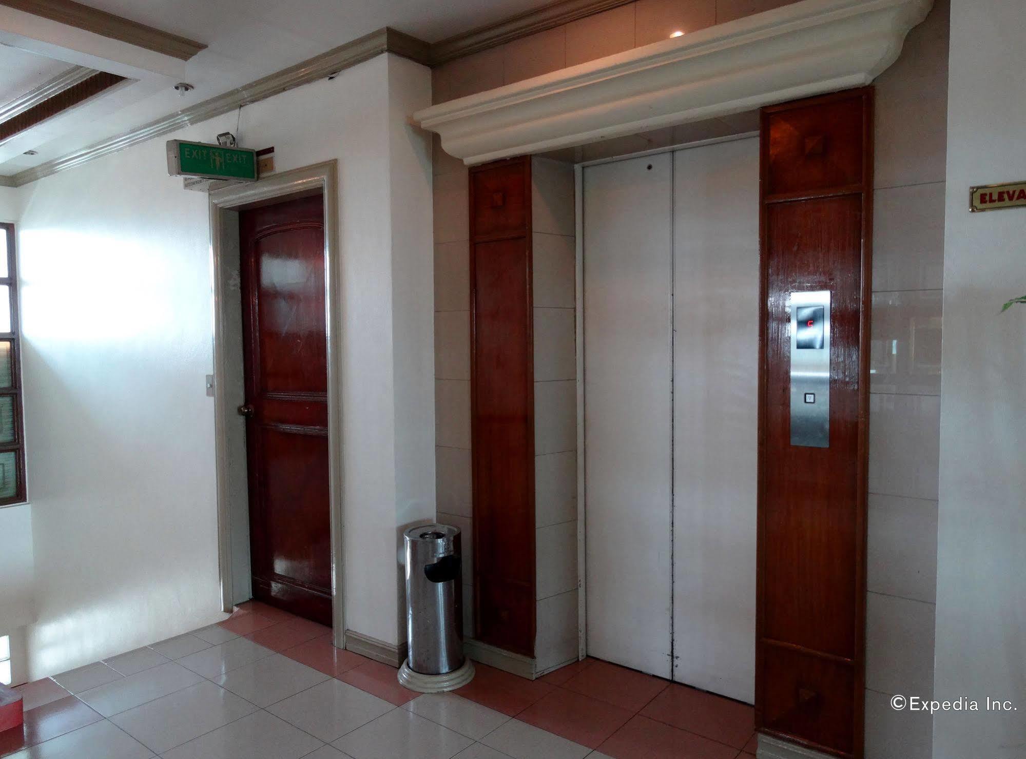 Orange Grove Hotel Davao City Esterno foto